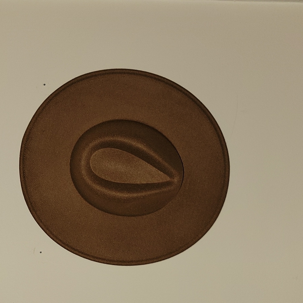 Vici Mountain hat latte